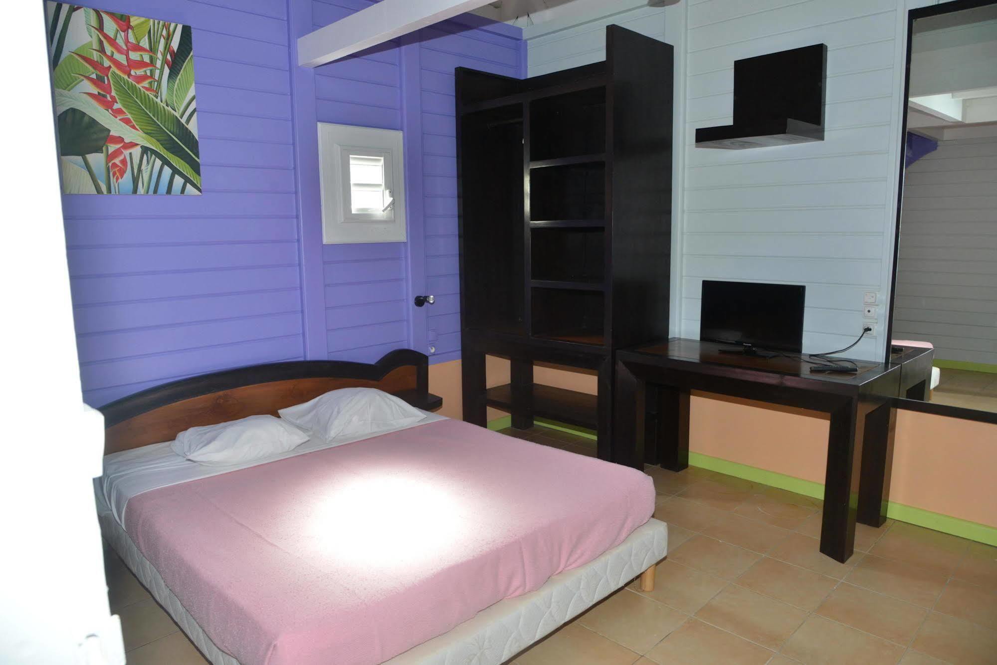 Auberge De La Montagne Pelee Hotel Saint-Pierre 外观 照片